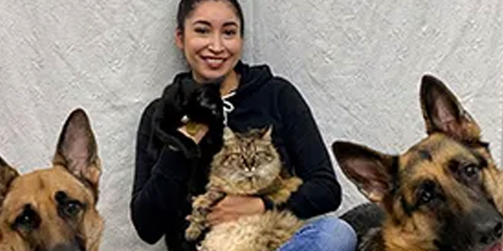 Jeanette, Mission Veterinary Clinic team member headshot in Granada Hills, CA